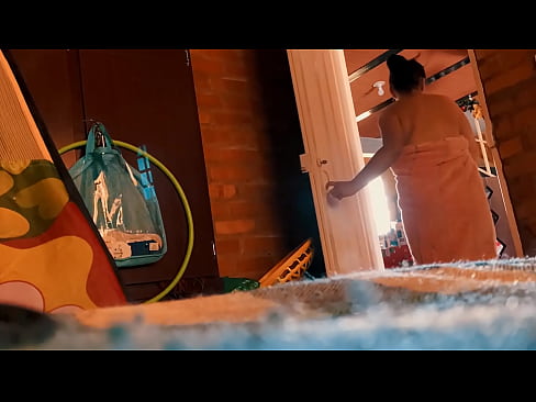 ❤️ דער פעטער גייט מיר נאך אריין אין דער רעגנדל, ער פאקט מיך בשעת איך גיי א רעגנדל. סעקס ווידעא אין פּאָרן yi.bladesoul.top ☑